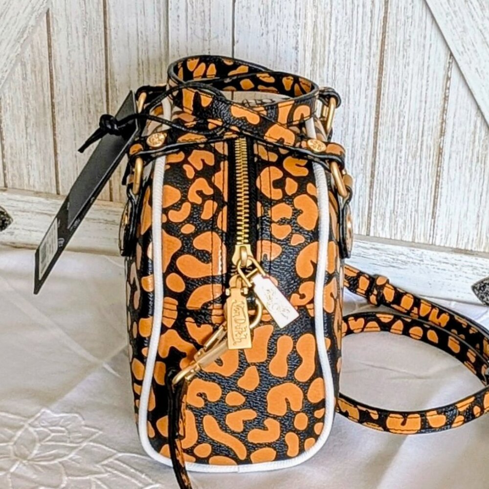 NWT Von Dutch Orange Cheetah Bowling Bag 🐆 - Picture 3 of 7
